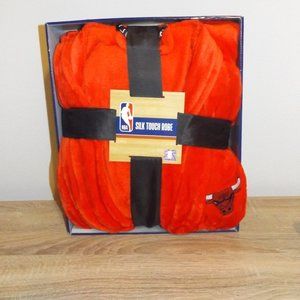 NEW NBA Chicago Bulls Men's Red Silk Touch Robe L / XL